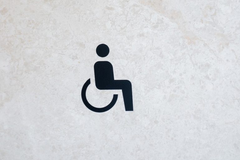 Comment adapter votre location de vacances aux personnes handicapées ?