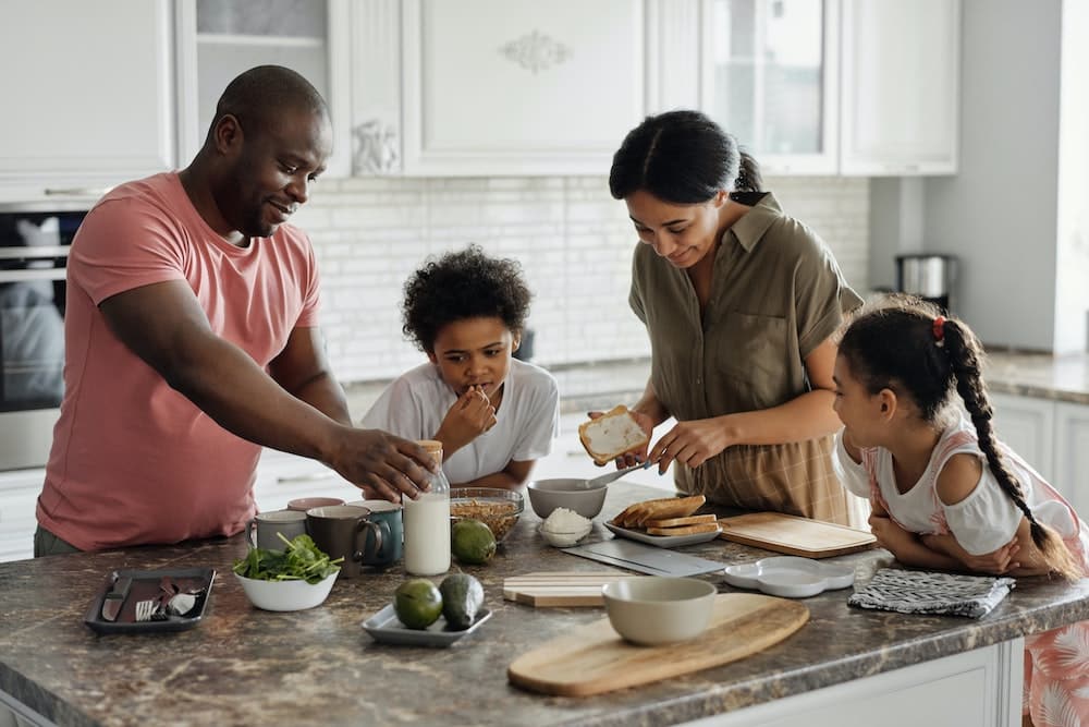 kitchen amenities