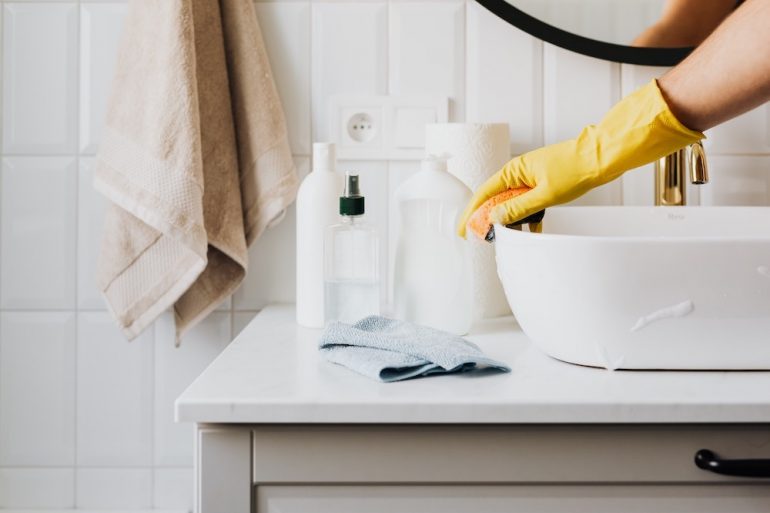 airbnb cleaning contract