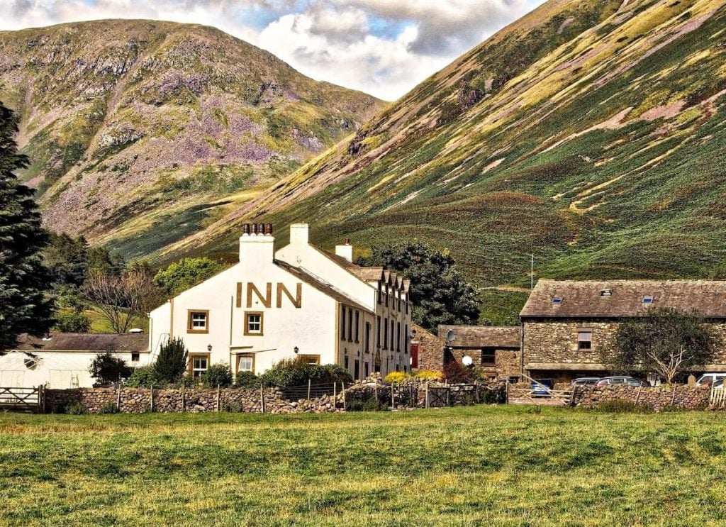 How to Start an Inn Business: Steps and Tips for Beginners