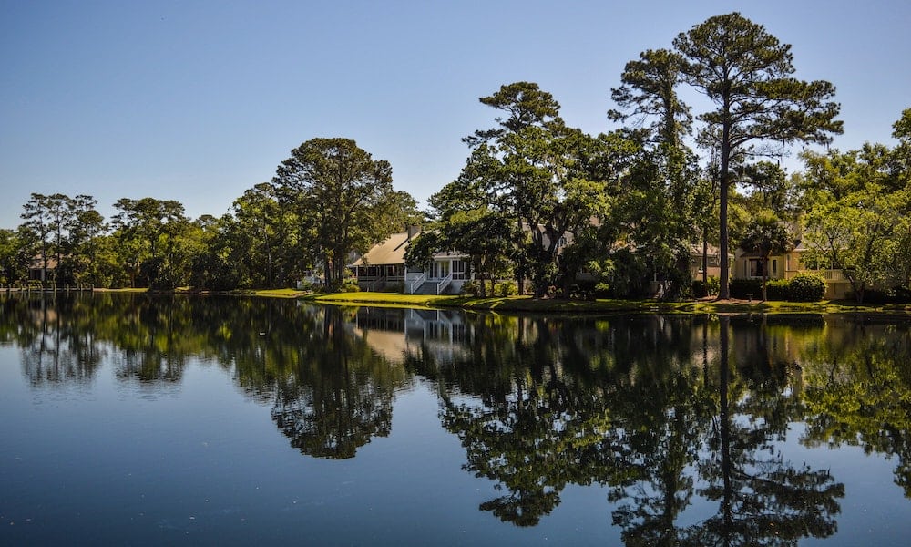 lake house property