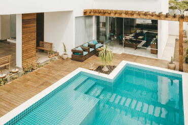 Expert's Guide to 2024 Vacation Rental Trends: Enhancing Guest Experience Before Arrival