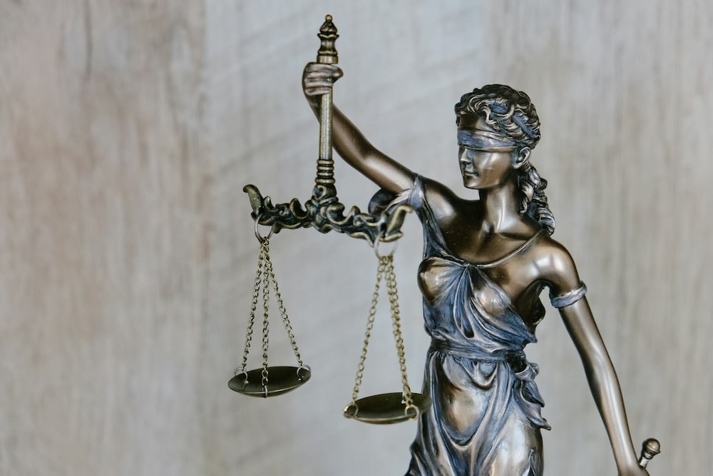 Justicia avala prohibición pisos turísticos