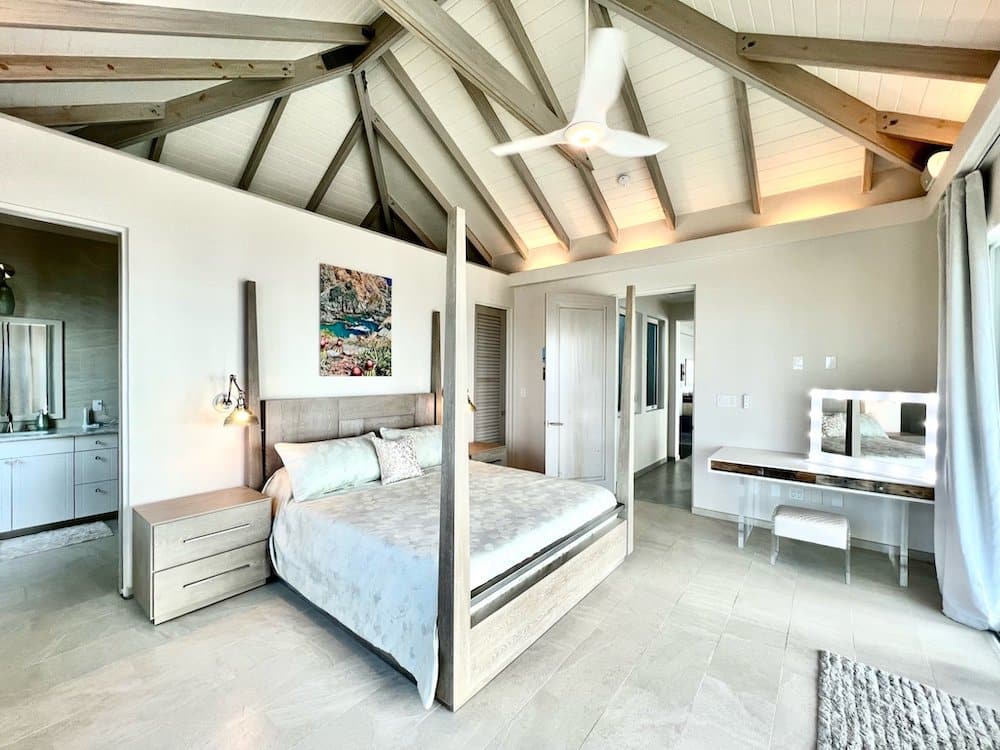 unique island assets bedroom